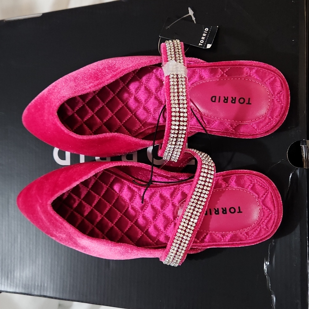 RHINESTONE FLAT - FUCHSIA VELVET (WW) - Picture 3 of 4